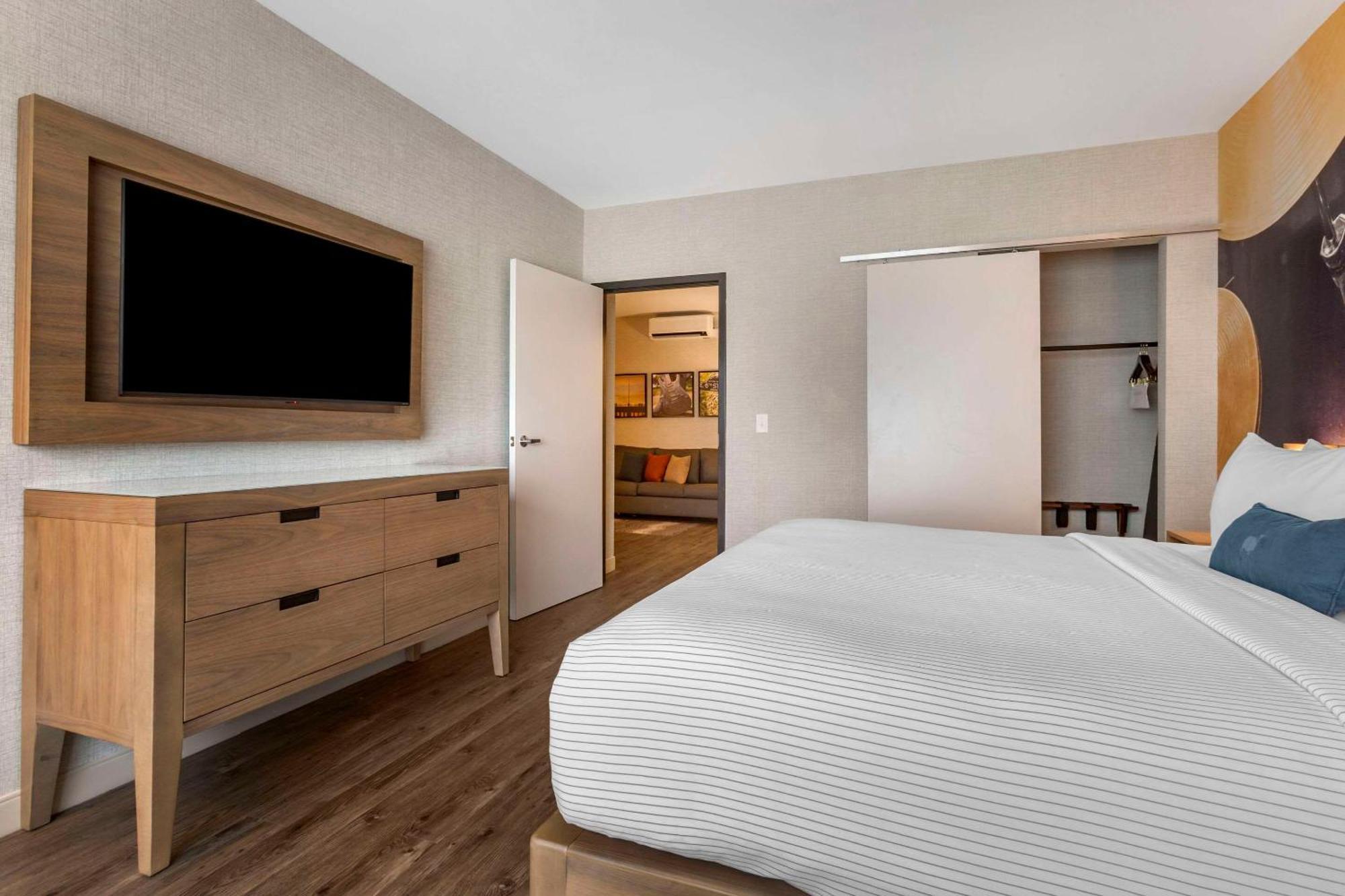 Cambria Hotel Austin Airport Extérieur photo