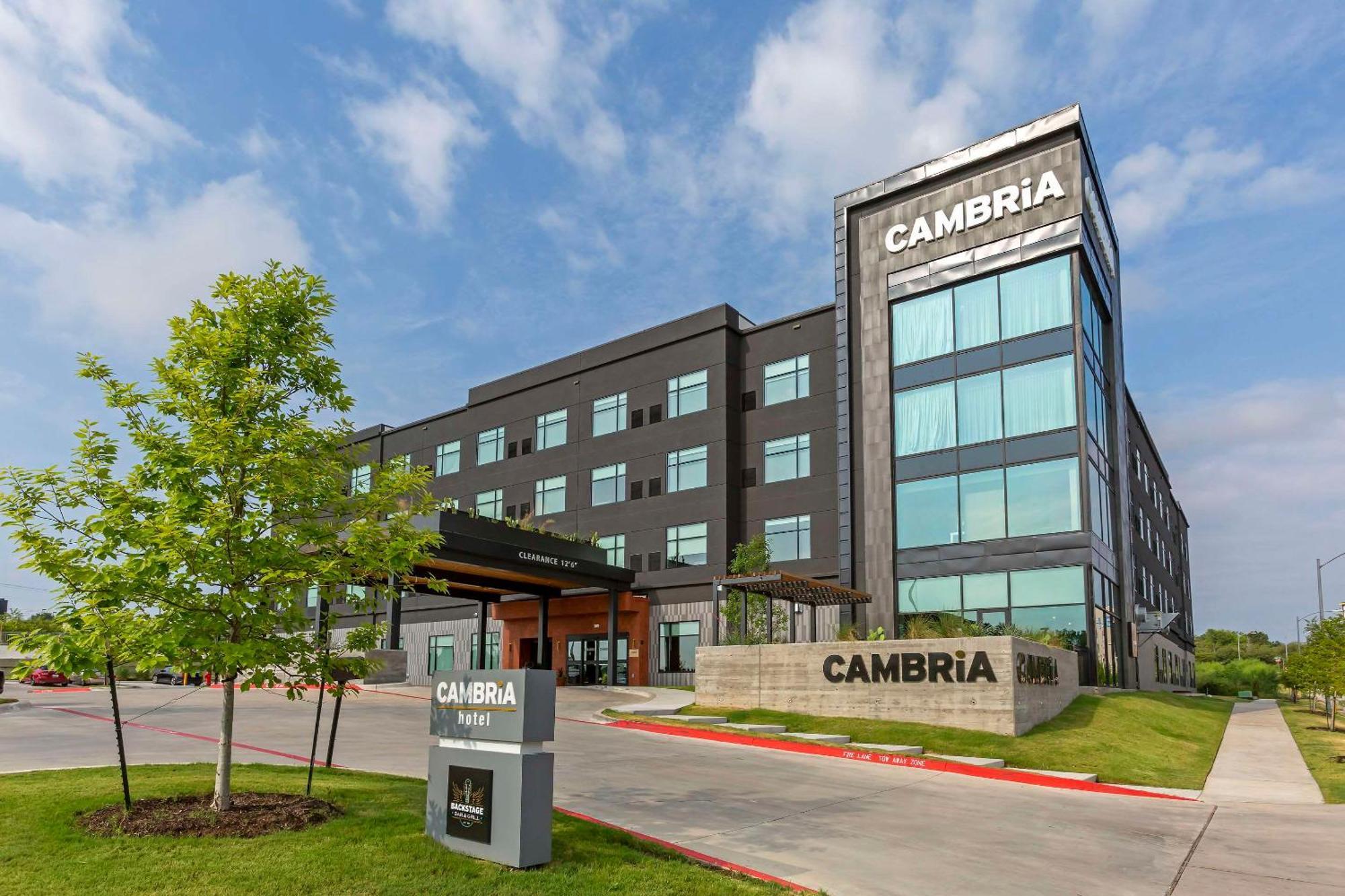 Cambria Hotel Austin Airport Extérieur photo